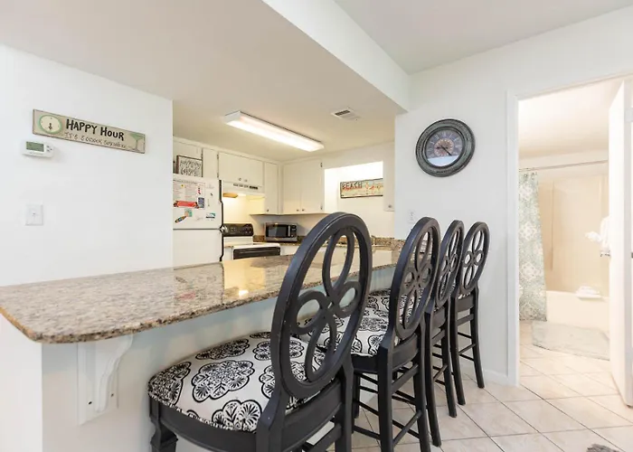 Island Winds West 671 Apartment